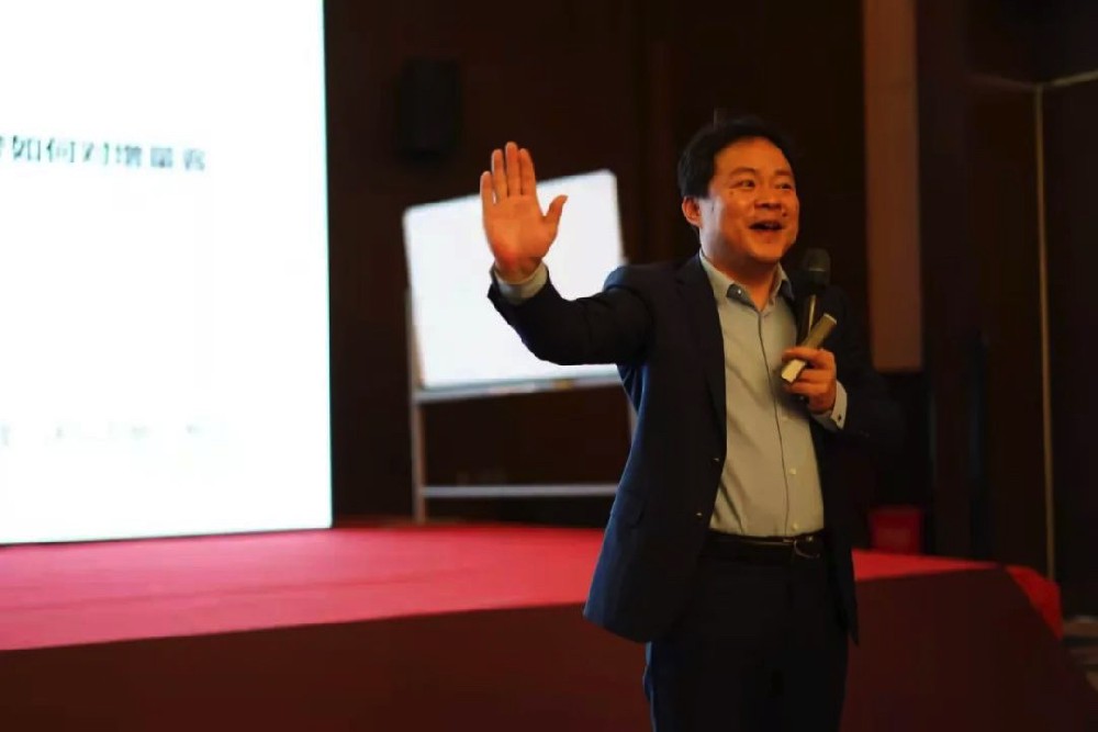 精彩回顧 | 劉春華授課夢(mèng)金園黃金珠寶集團(tuán)