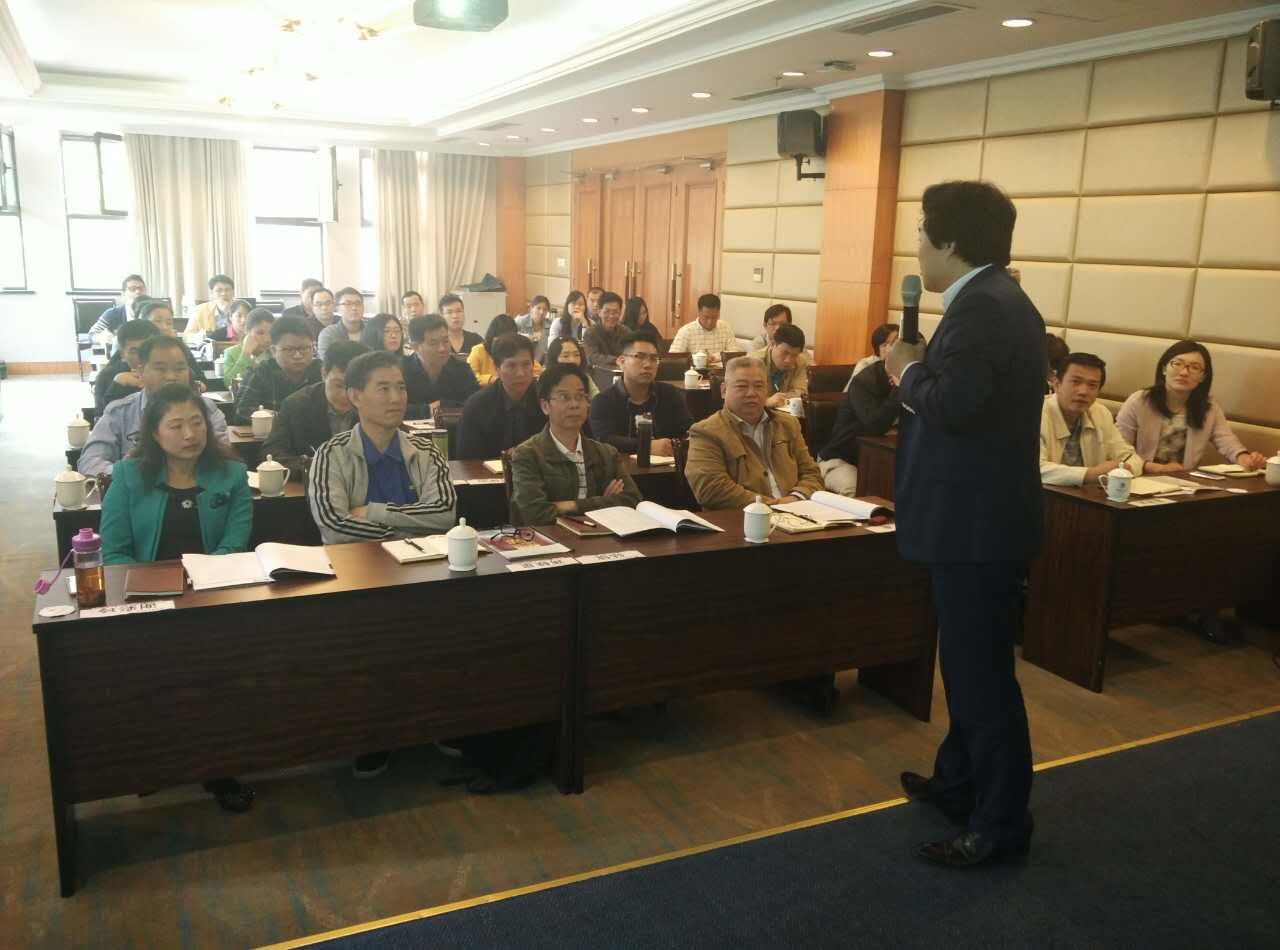 劉春華攜手柳州工信委：探索互聯網+時代傳統企業的轉型之路