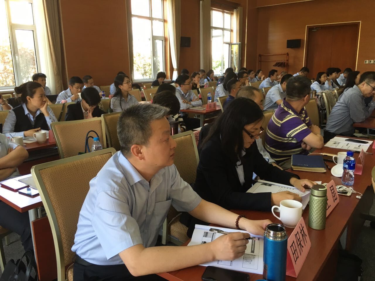 華商智業解讀李嘉誠的公關能能力
