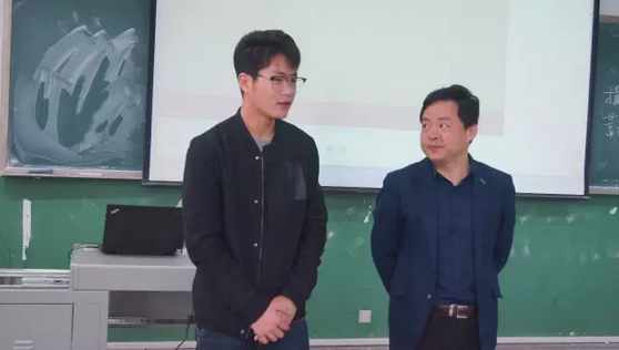 華商智業：劉春華授課青島大學